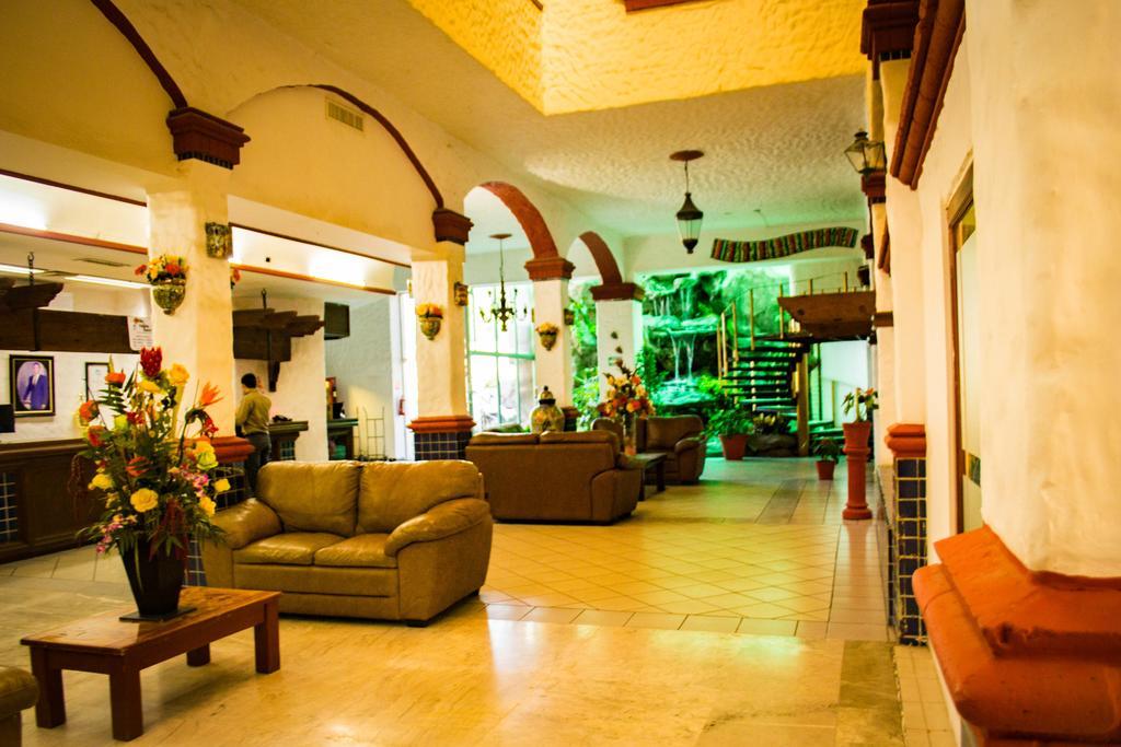Hotel Villa Cahita Los Mochis Exterior foto
